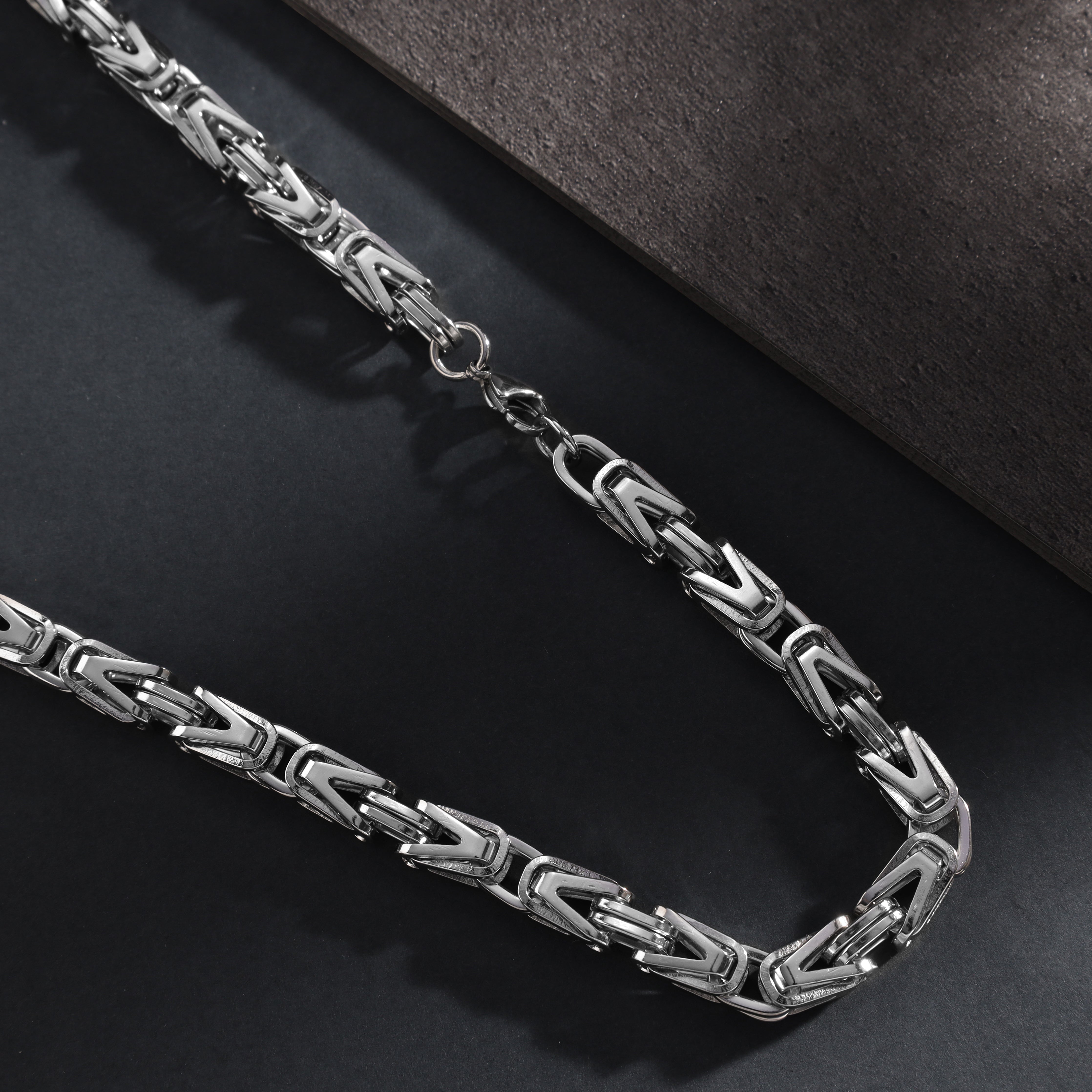 King chain 8mm wide made of stainless steel 