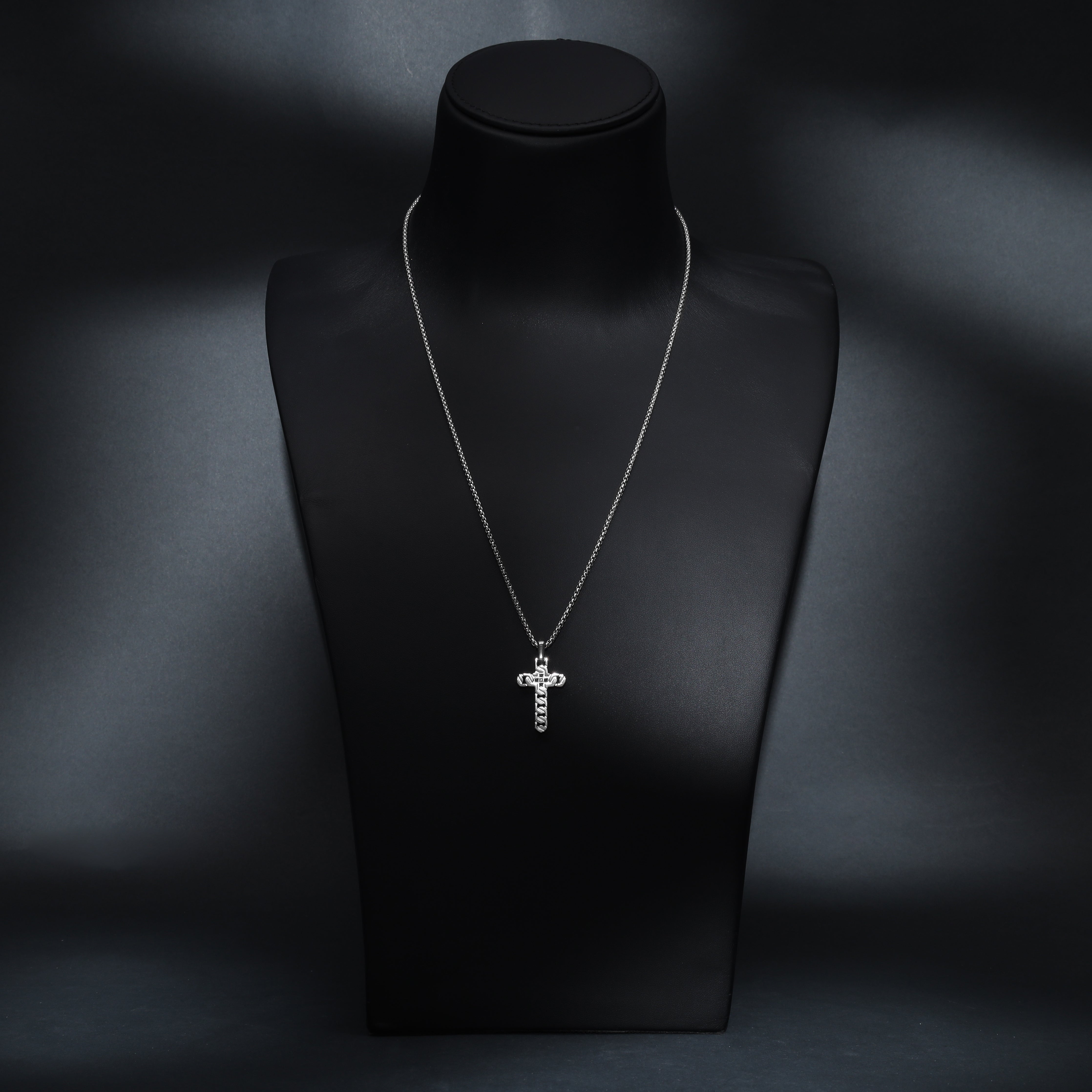 Box Chain Kette mit Kreuz Anhänger aus Edelstahl