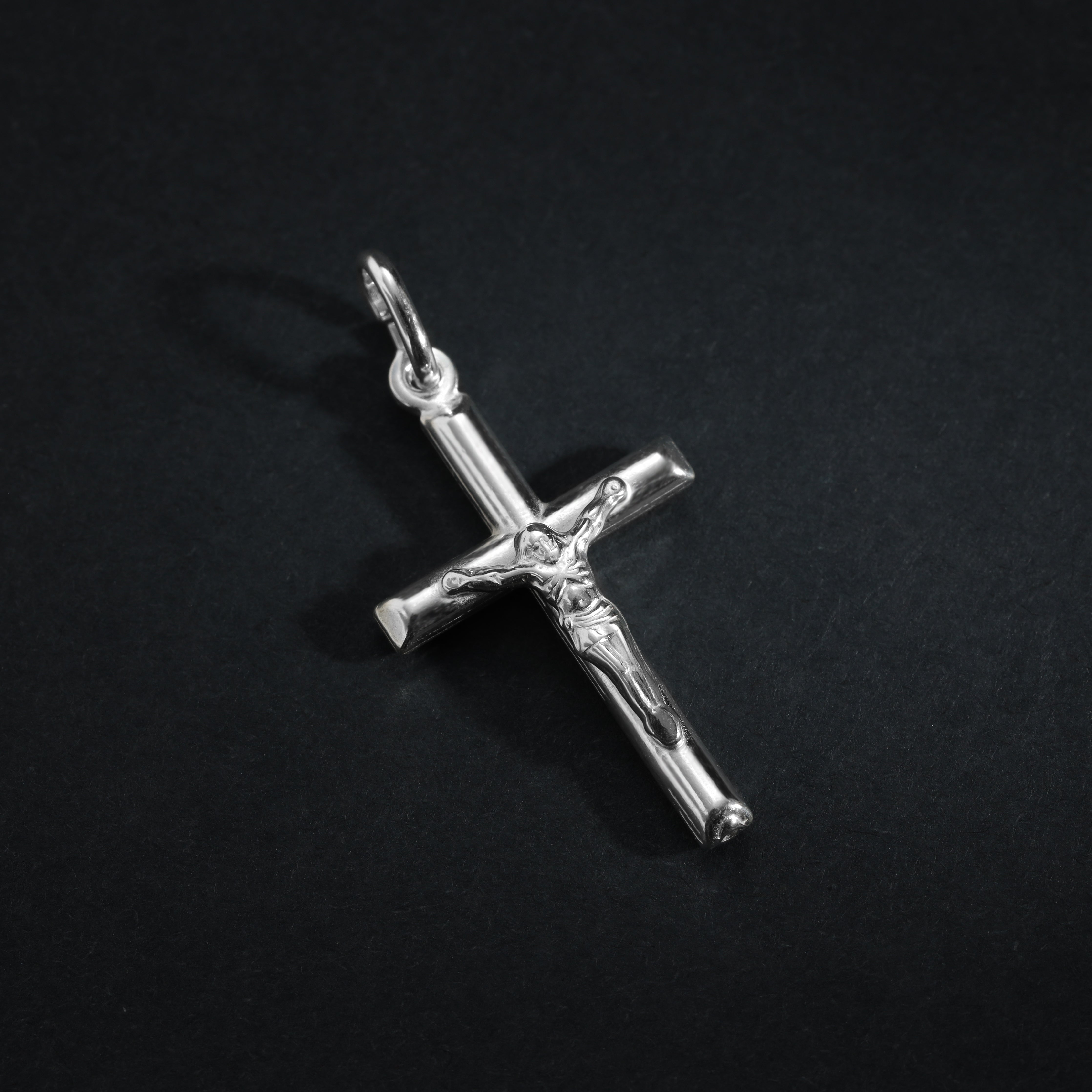 Verschiedene Kreuz Anhänger aus 925 Sterlingsilber - Taipan Schmuck