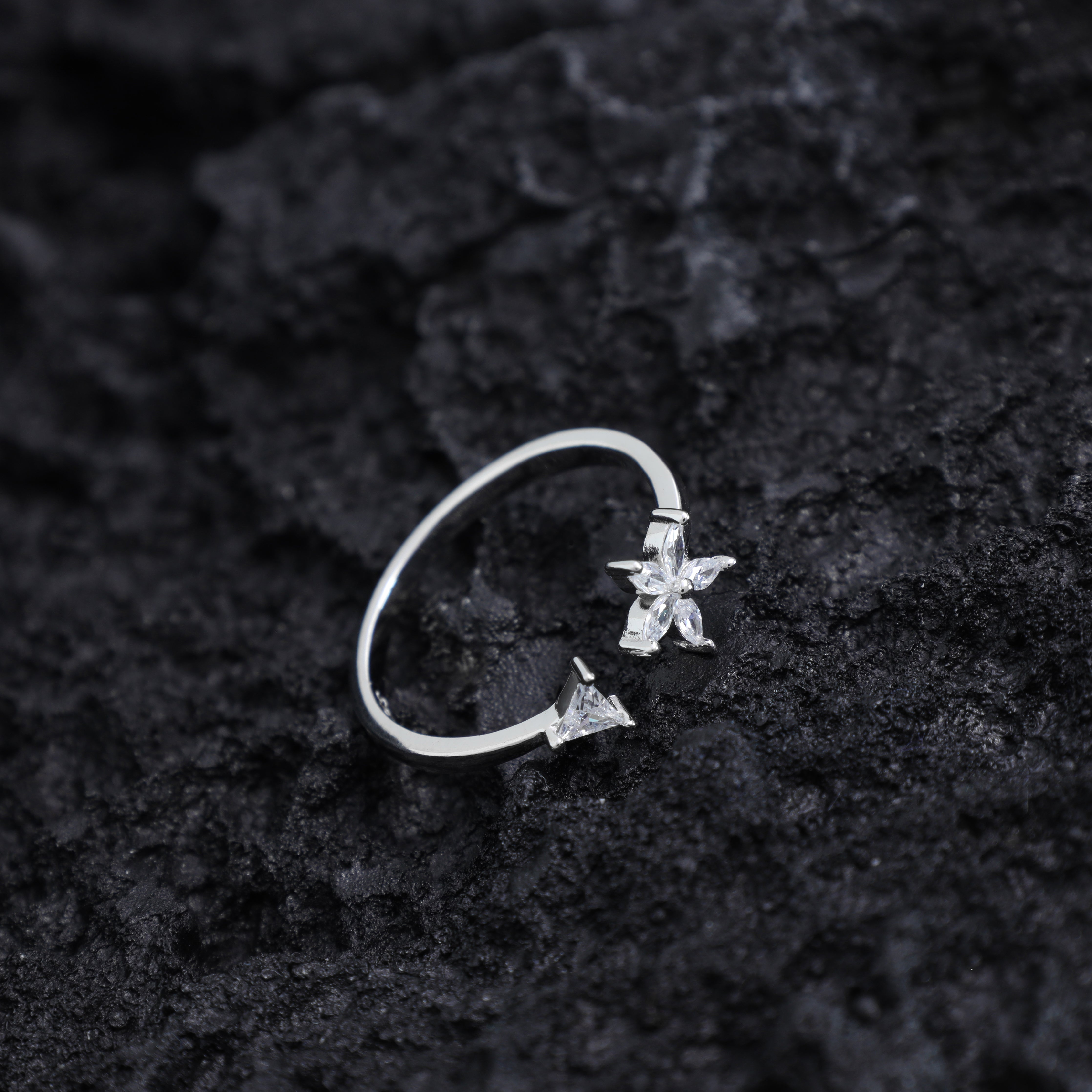 Damen Silberring Blumen Motiv Zirkonia Ring aus 925 Sterlingsilber - Taipan Schmuck