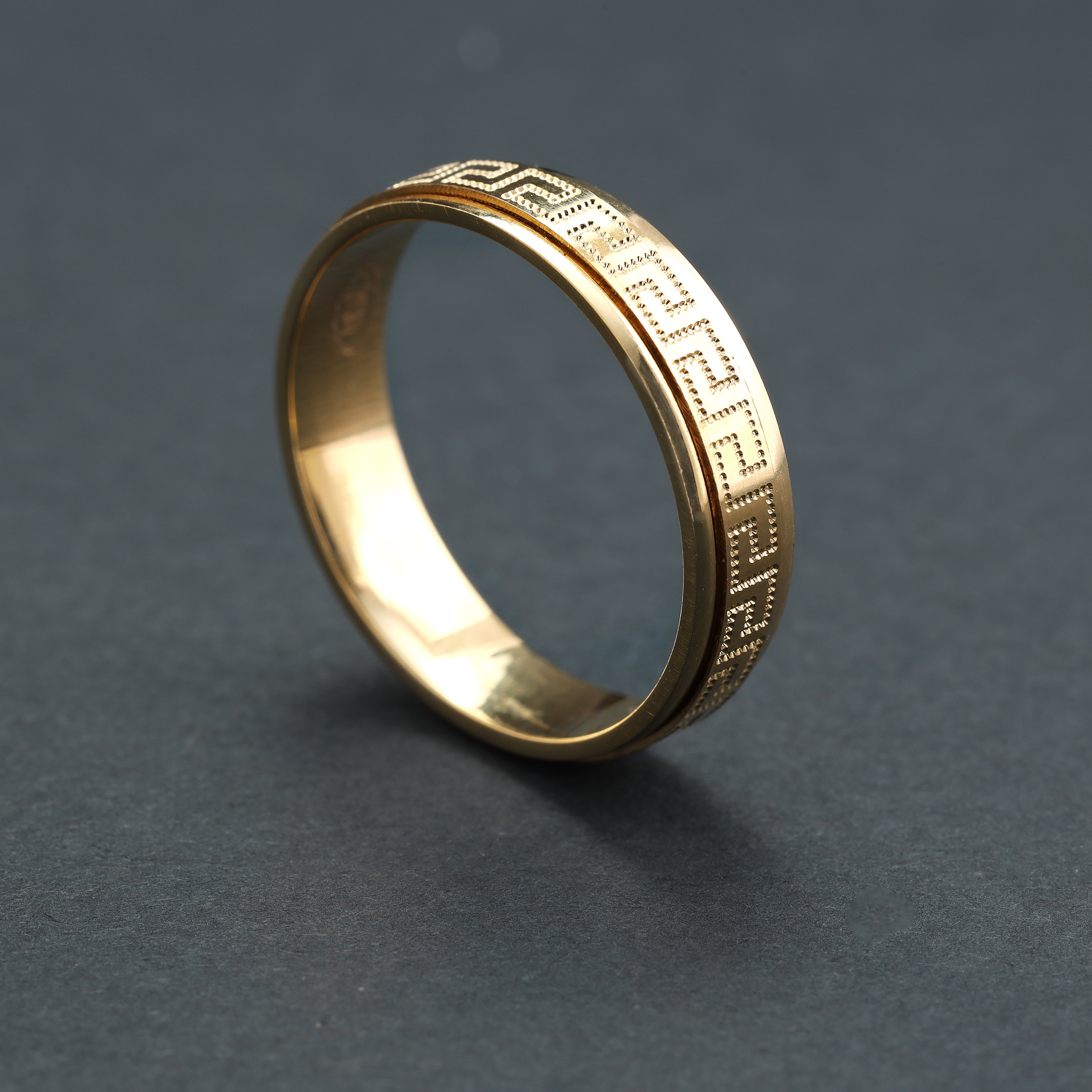 18K 750 Gold Ring 5mm breit US Größe 9 - Taipan Schmuck