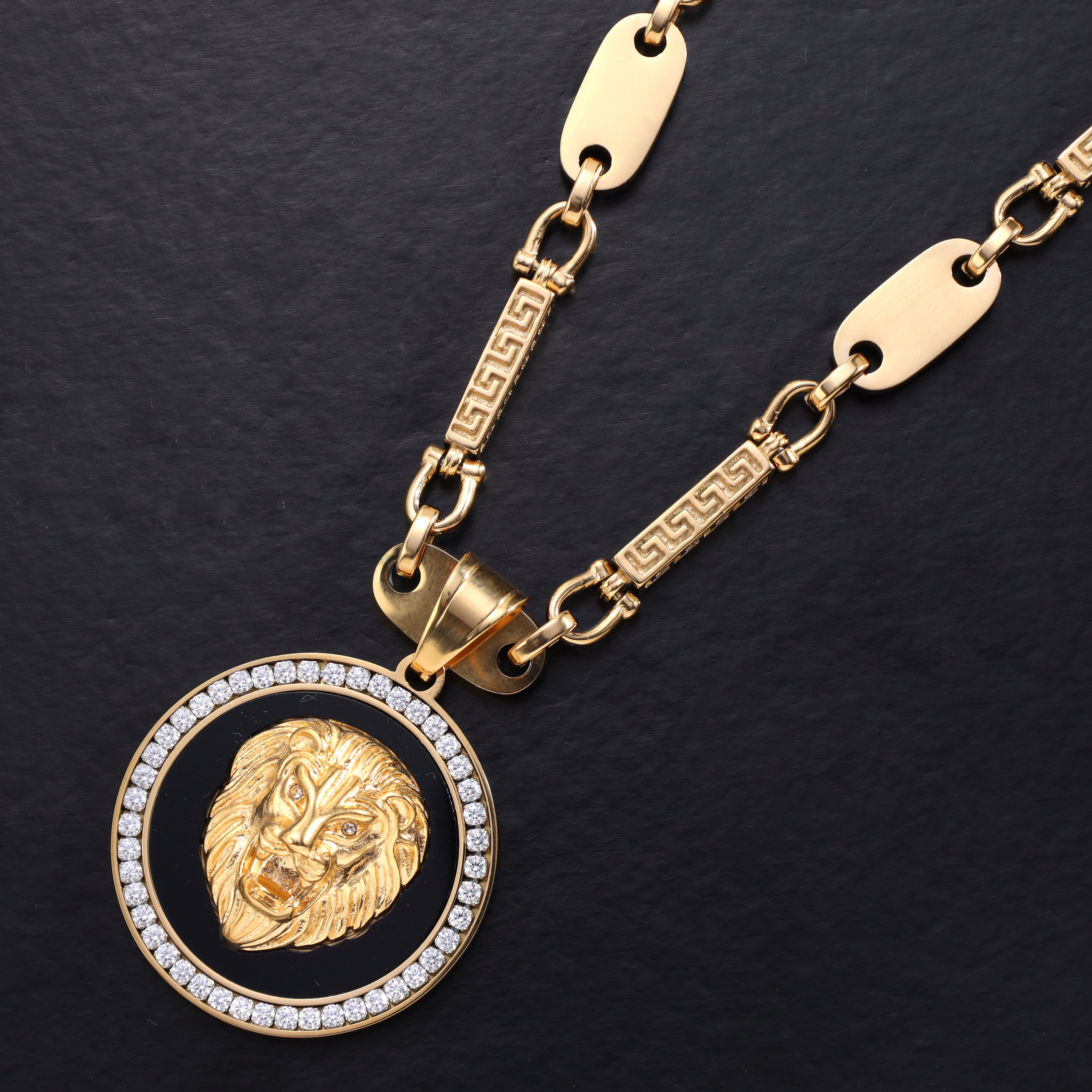 Iced Out Style Lion Pendant Made of Stainless Steel 18K Gold Plated