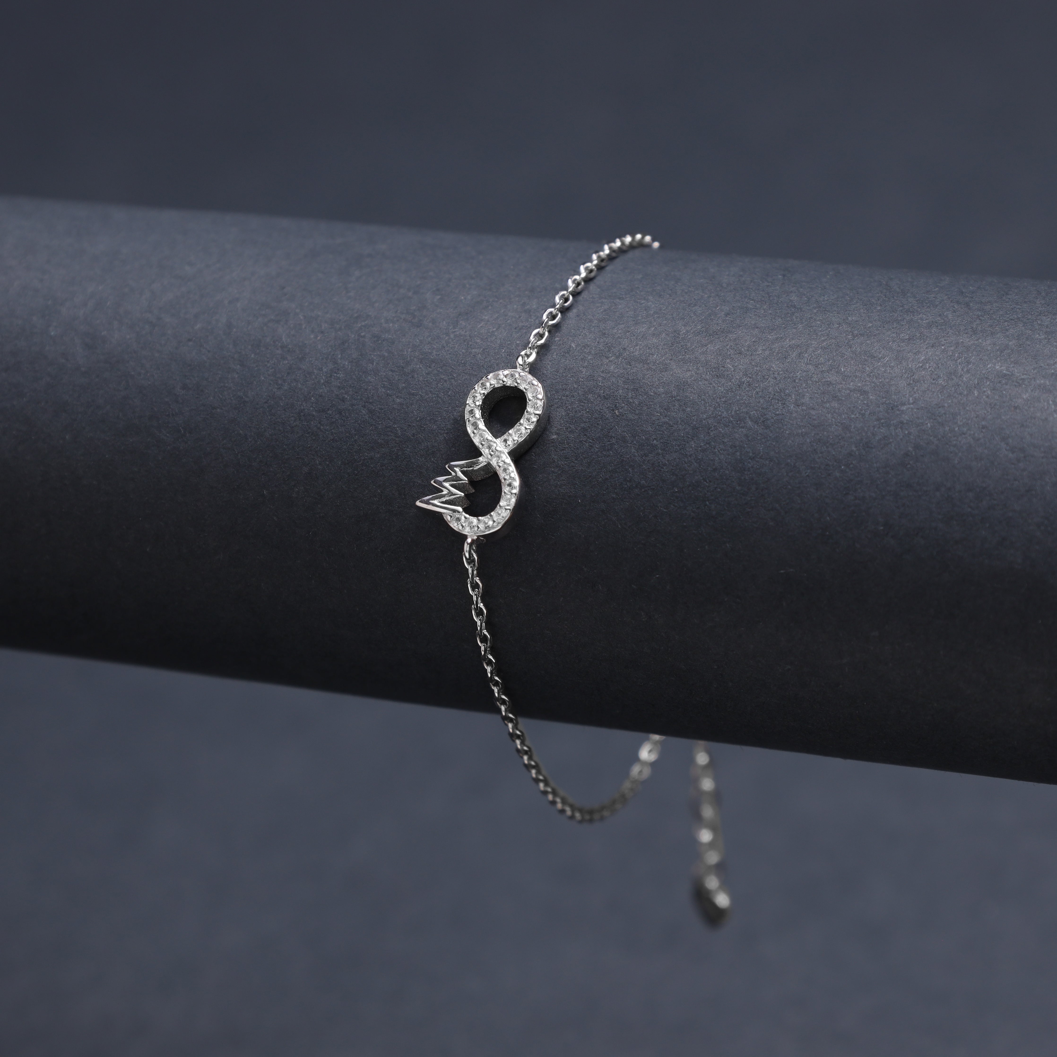 Women's anchor chain with infinity bracelet made of 925 silver 