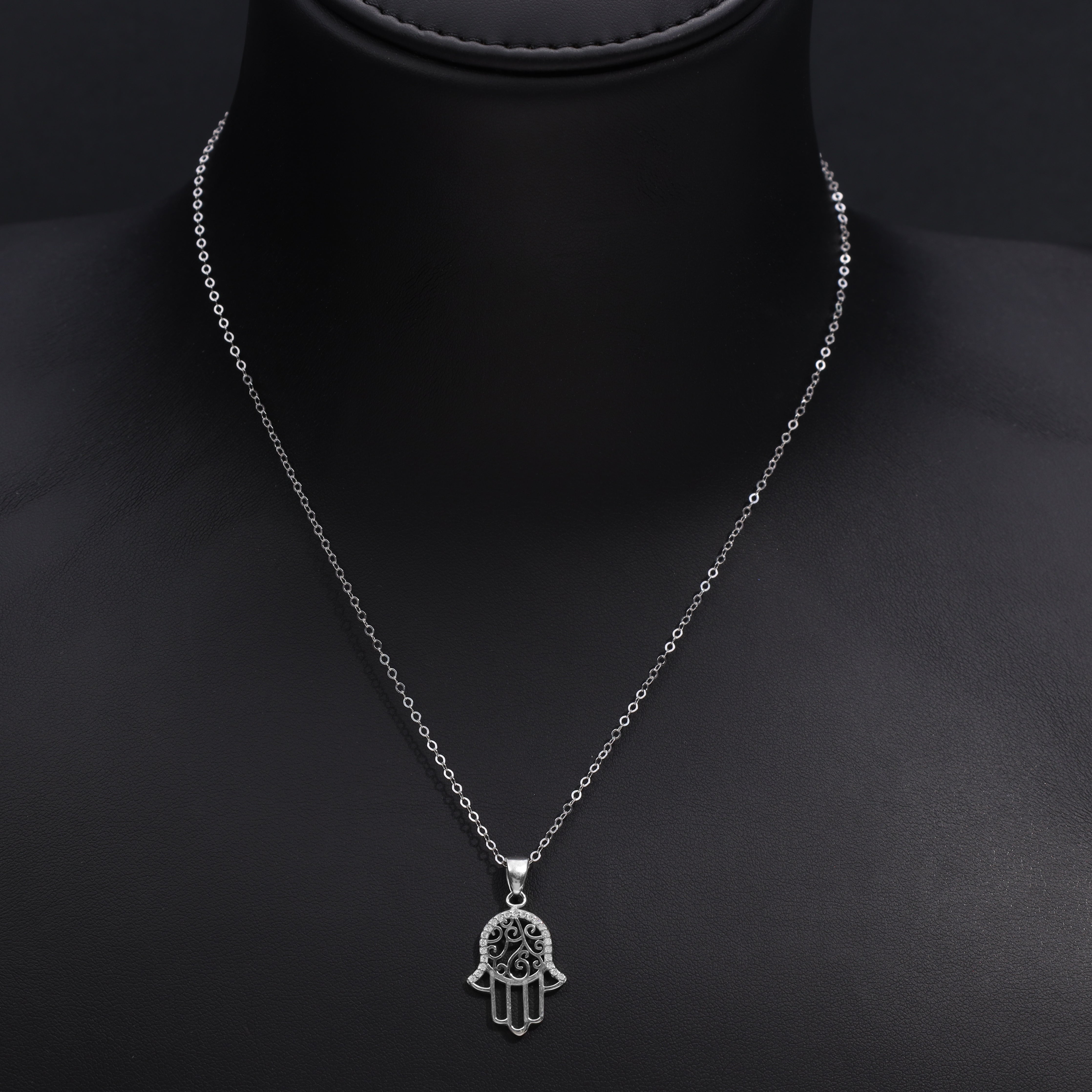 Women's anchor chain with iced out style Hamsa pendant made of 925 Sterling silver