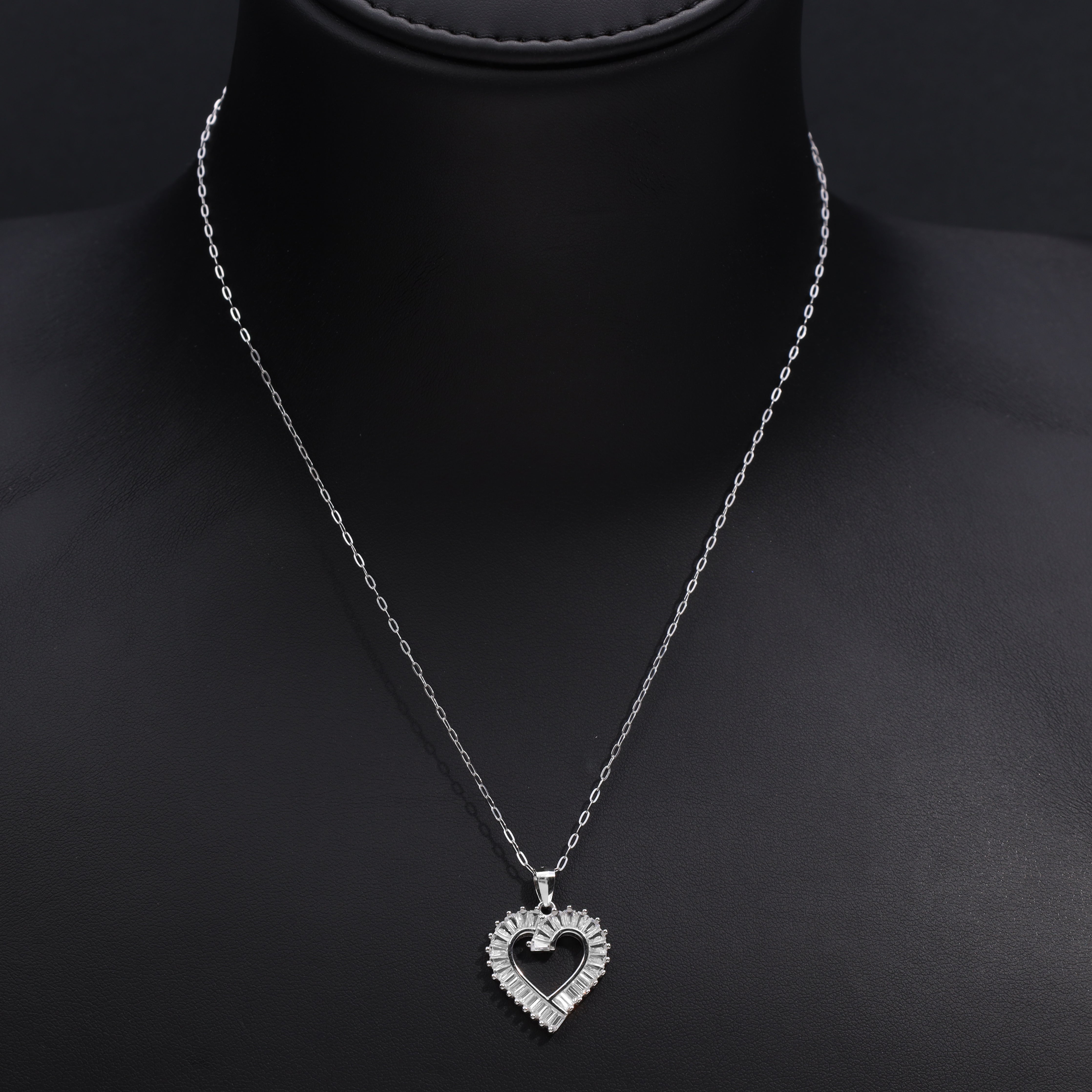 Women's anchor chain with iced out style heart pendant made of 925 Sterling silver