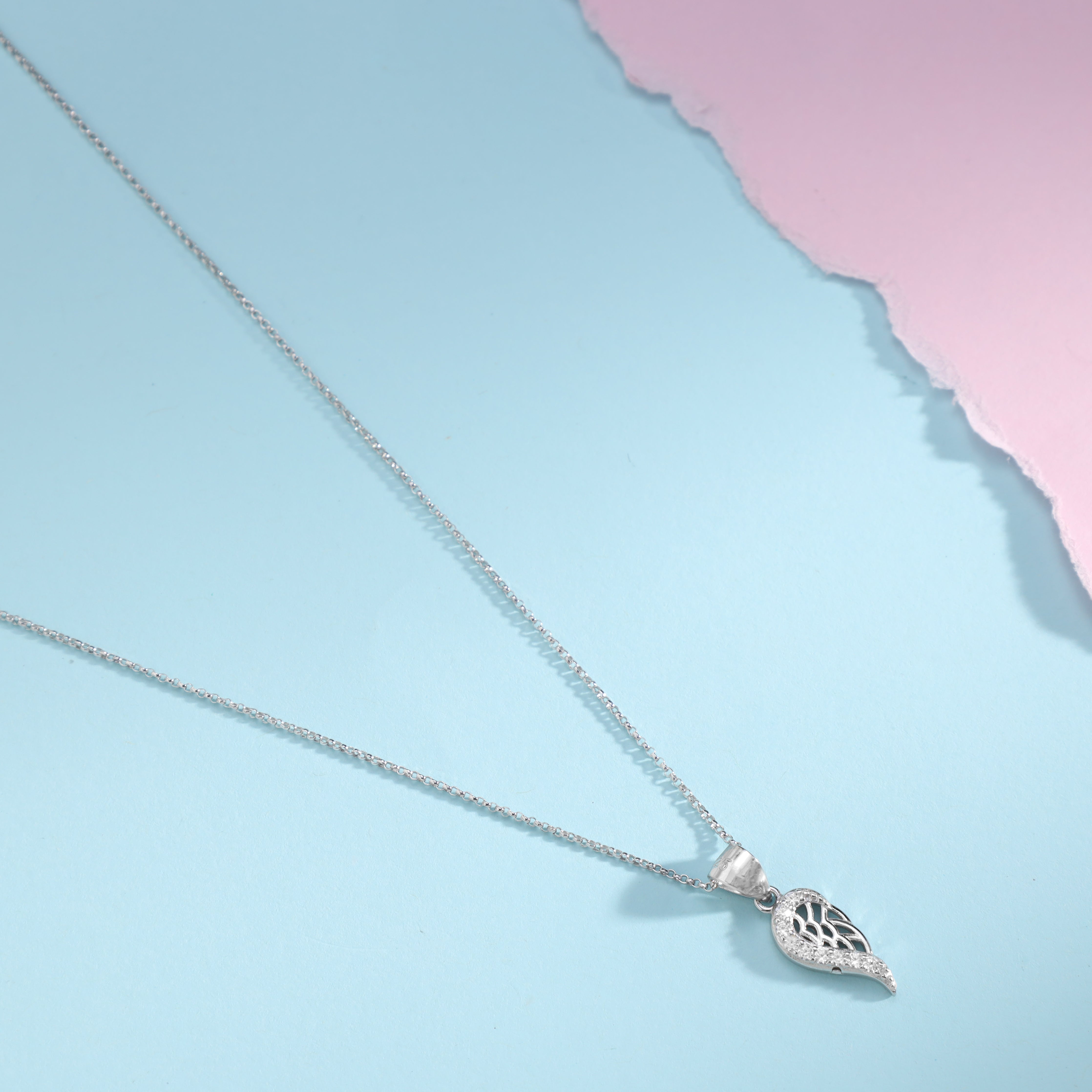 Women's box chain with wing pendant made of 925 Sterling silver