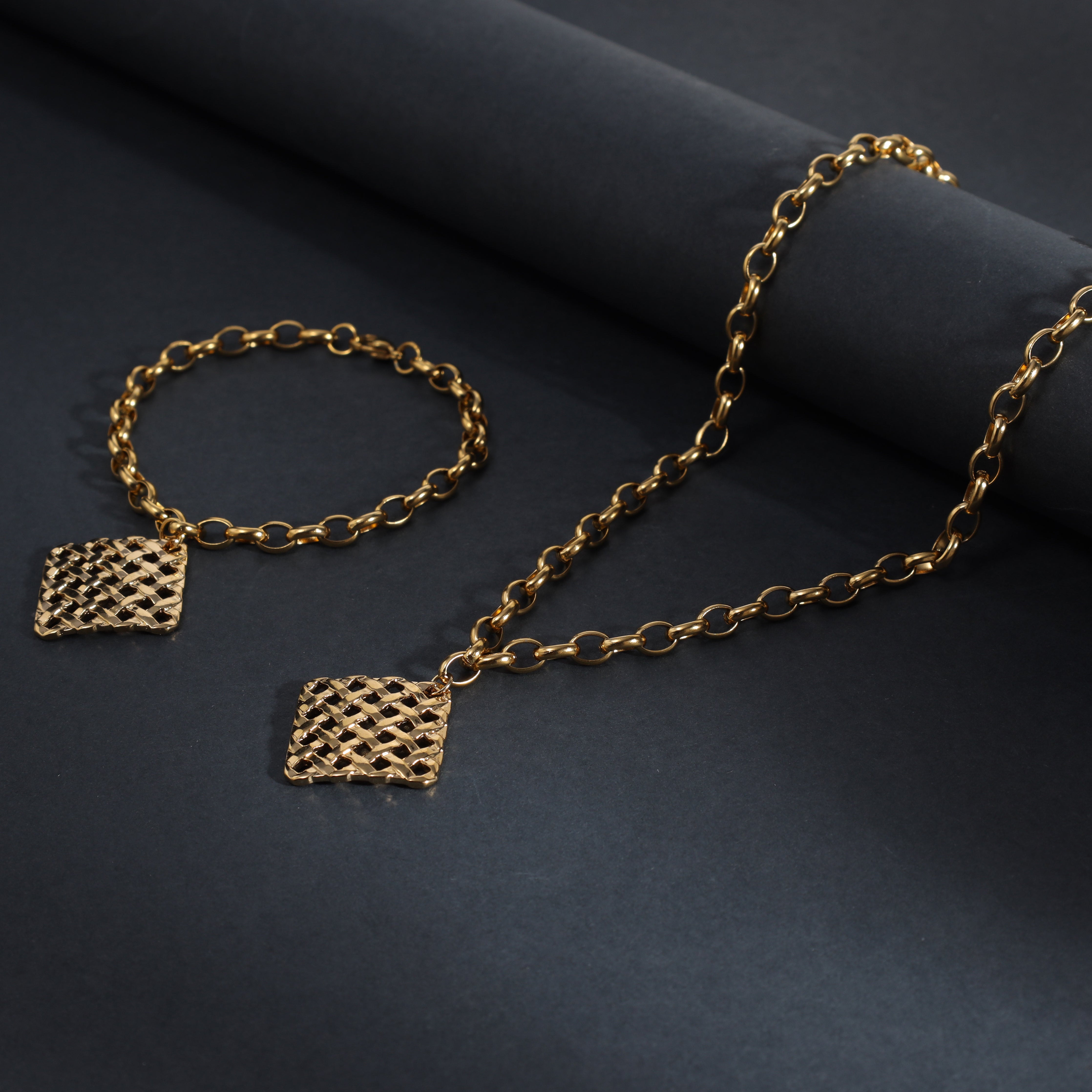 Damen SET Ankerkette + armbander mit anhanger 5,5mm aus Edelstahl 18K Vergoldet - Taipan Schmuck