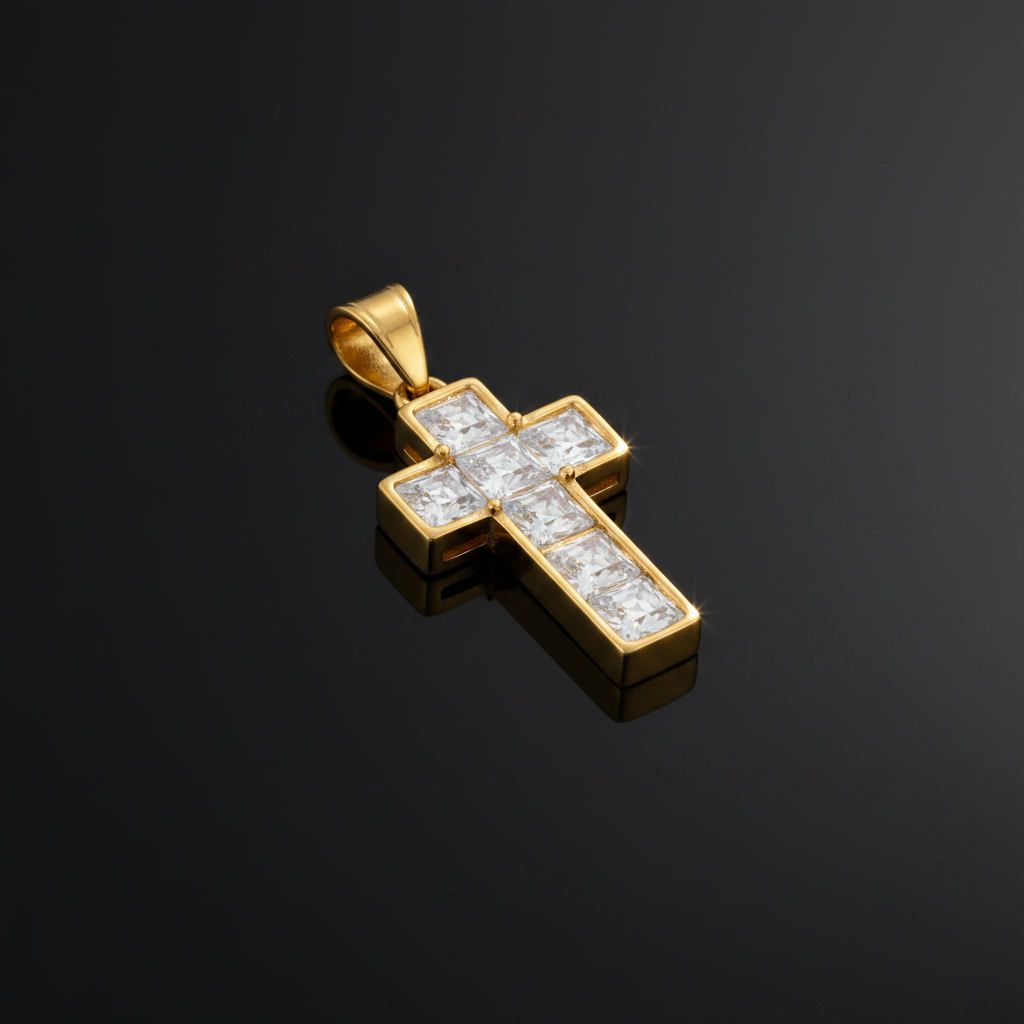Gold Kreuz Anhänger – Dunkler Hintergrund