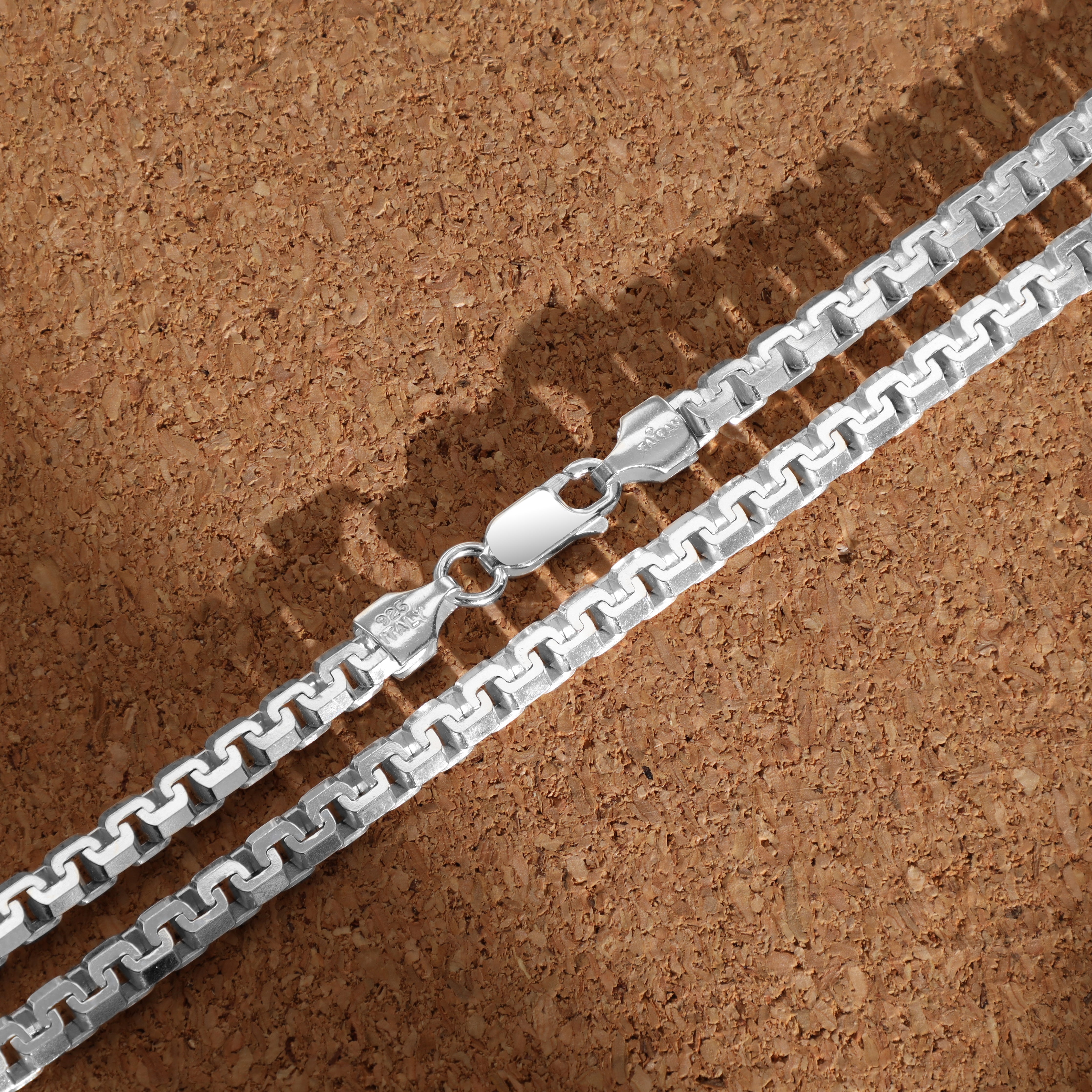 Box Chain mit griechischem Design 55cm lang 4,5mm breit aus 925 Sterlingsilber (K682) - Taipan Schmuck