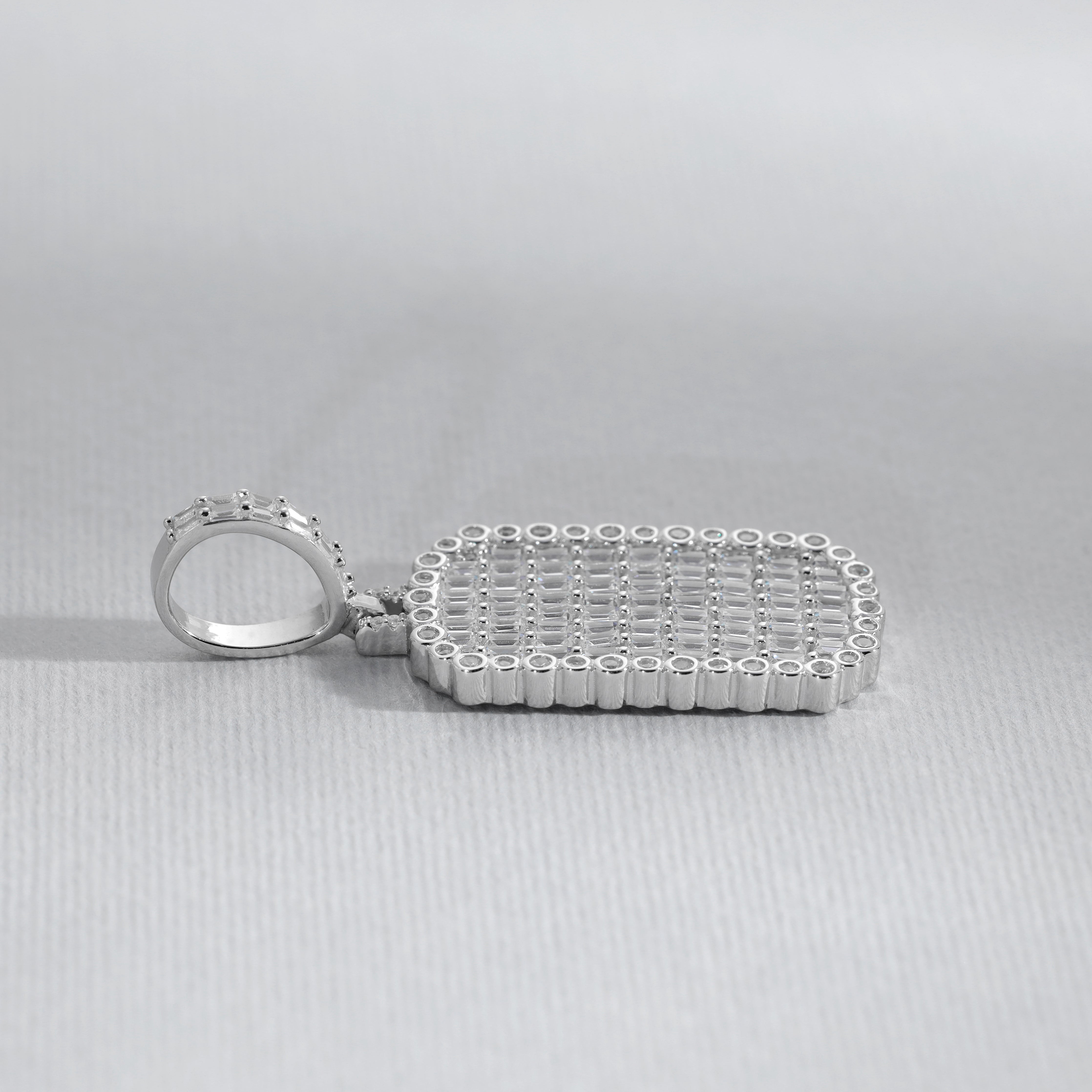 Iced Out Dog Tag Anhänger aus 925 Sterlingsilber (PE282) - Taipan Schmuck
